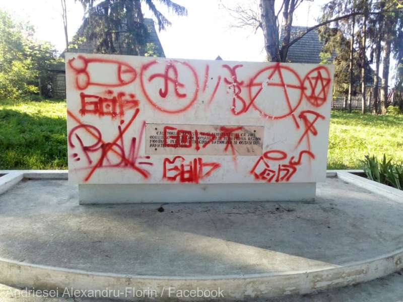 Cimitirul Eroilor Vandalizat în Miercurea Ciuc