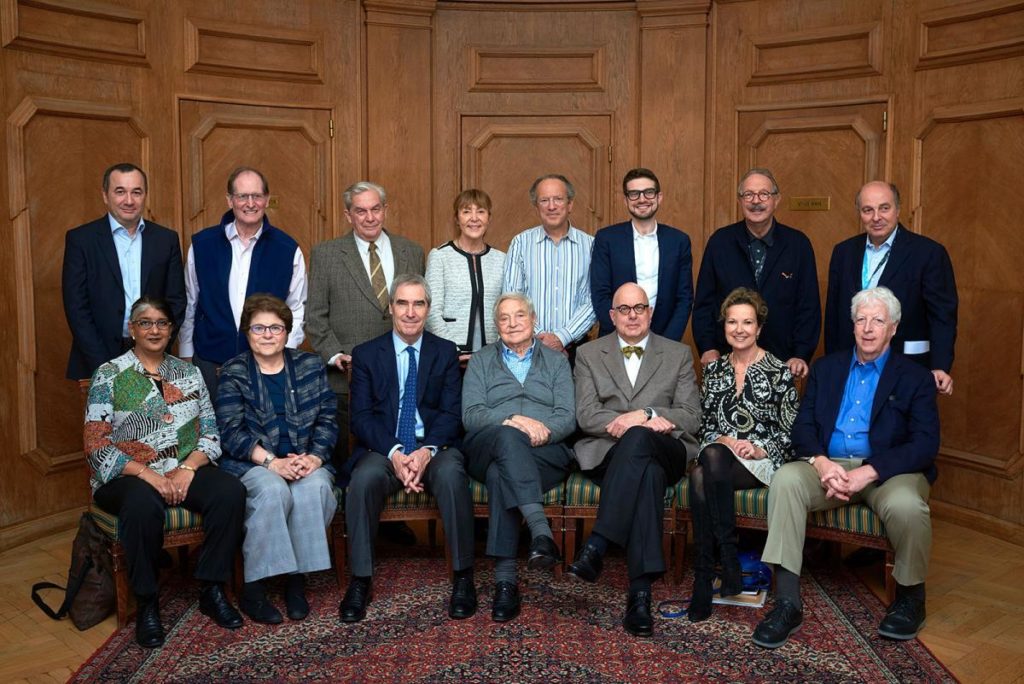 140.000 de Tineri Finanțați În "Lupta Împotriva Corupției"