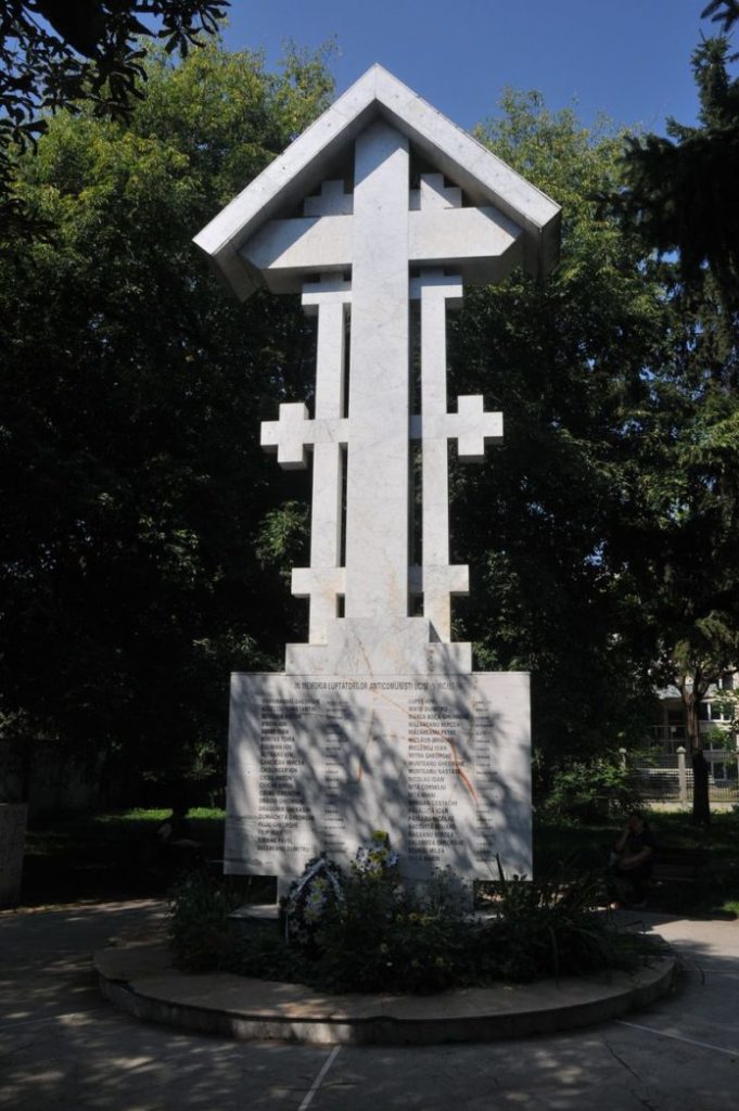 Monument Dedicat Luptătorilor Anticomuniști Vandalizat la Bacău