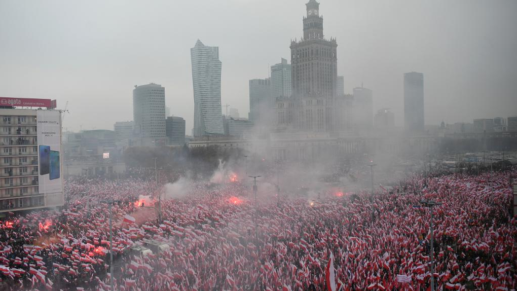 Polonia ARDE cu Focul Viu al Naționalismului