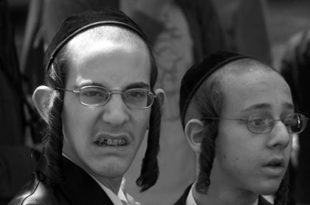 EVREI - De Gheorghe Gavrilă Copil