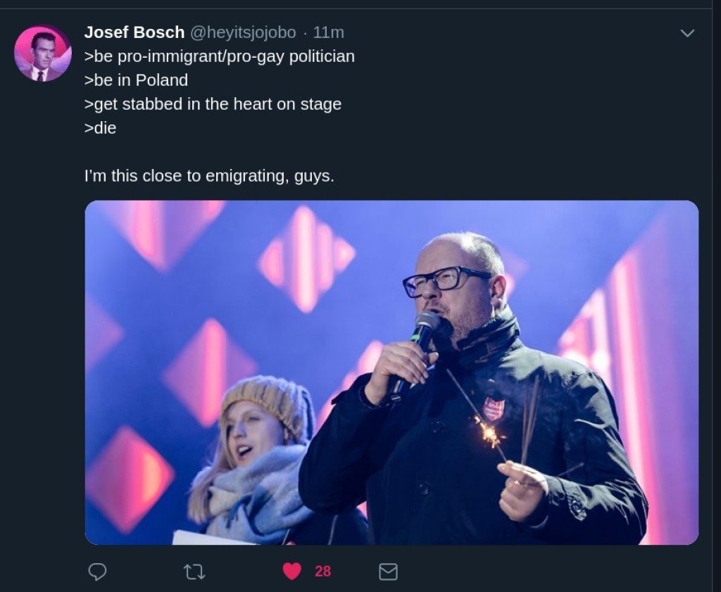 Politician Trădător Executat Public pe Scenă