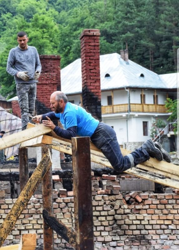 Frăția Ortodoxă a Organizat Tabără de Lucru