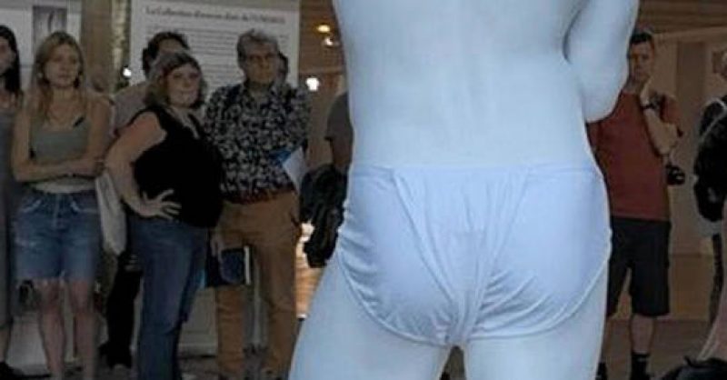 UNESCO Decide: Chiloți pe Nudurile din Marmură