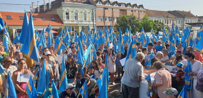 Perfidia Hungaristă și Politica Pașilor Mărunți