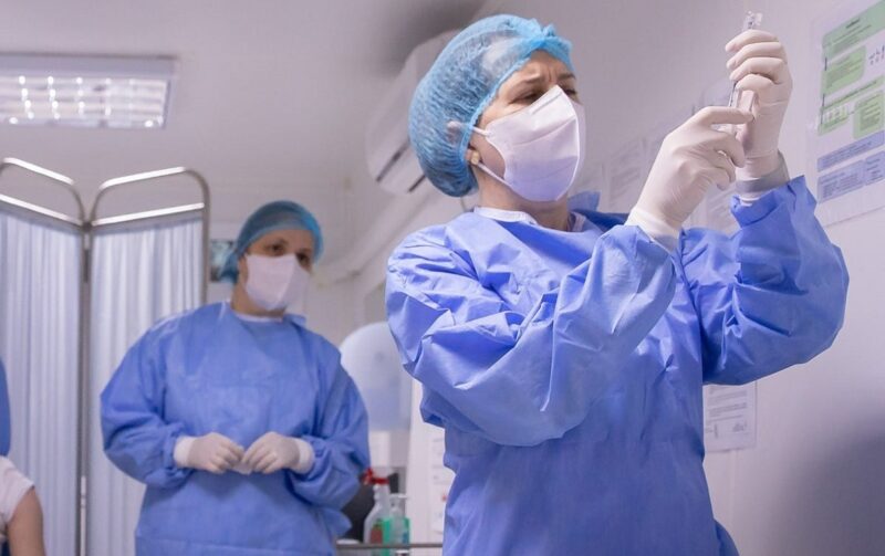 "Zeci de medici din Botoșăni" cer ca vaccinarea să fie obligatorie