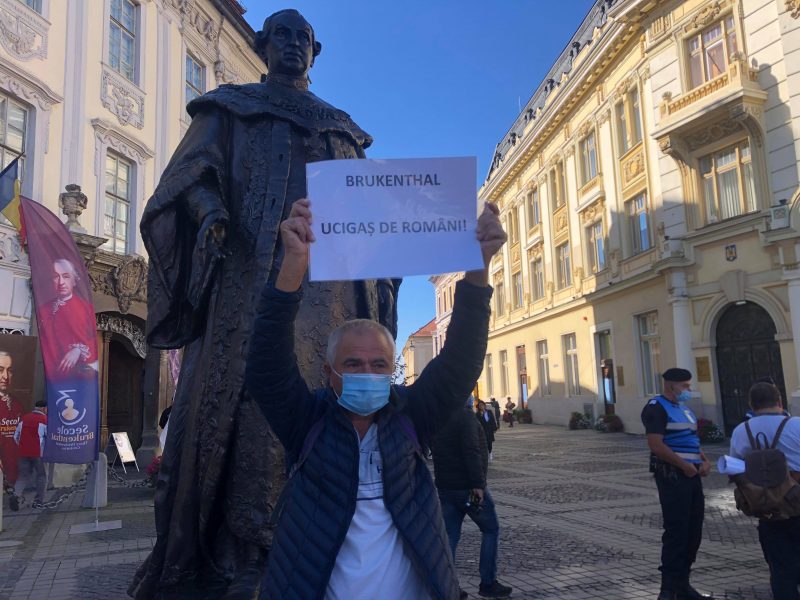 "Brukenthal ucigaș de români" Protestul de sâmbătă din Sibiu