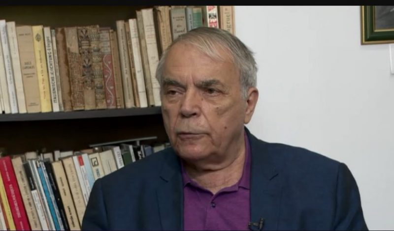 Nicolae Manolescu care susține vaccinarea la copii ajunge președintele scriitorimii române