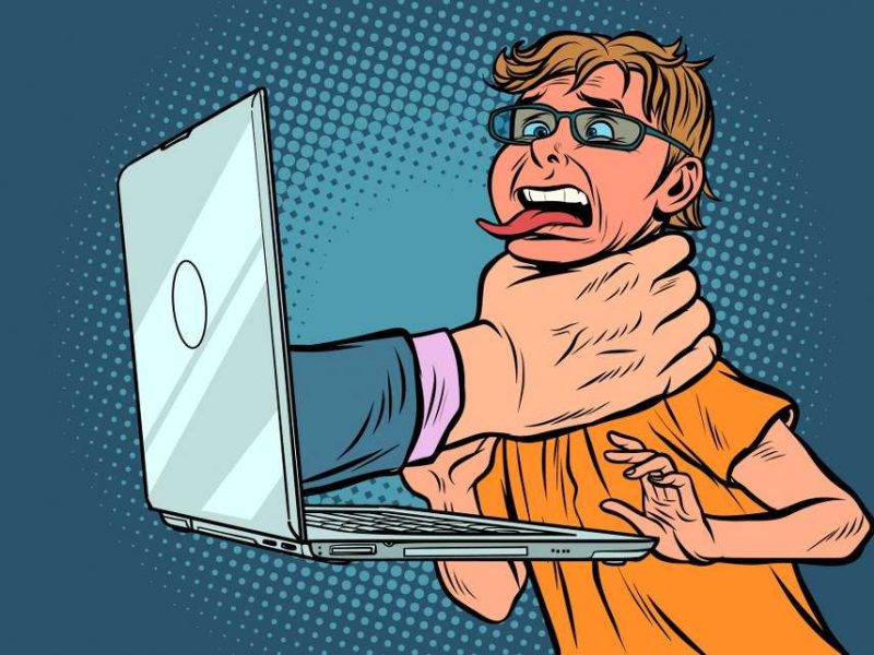 Sub pretextul "dezinformării" Comisia Europeană impune limbajul de lemn în online la nivel european