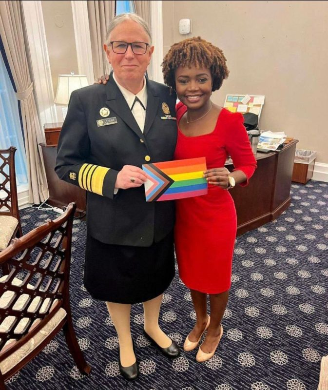 Expresia absolută a sintezei progresiste într-un clișeu