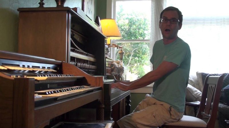 INTERVIU EXCLUSIV cu Kylan deGhetaldi pianist talentat și incorect politic din California