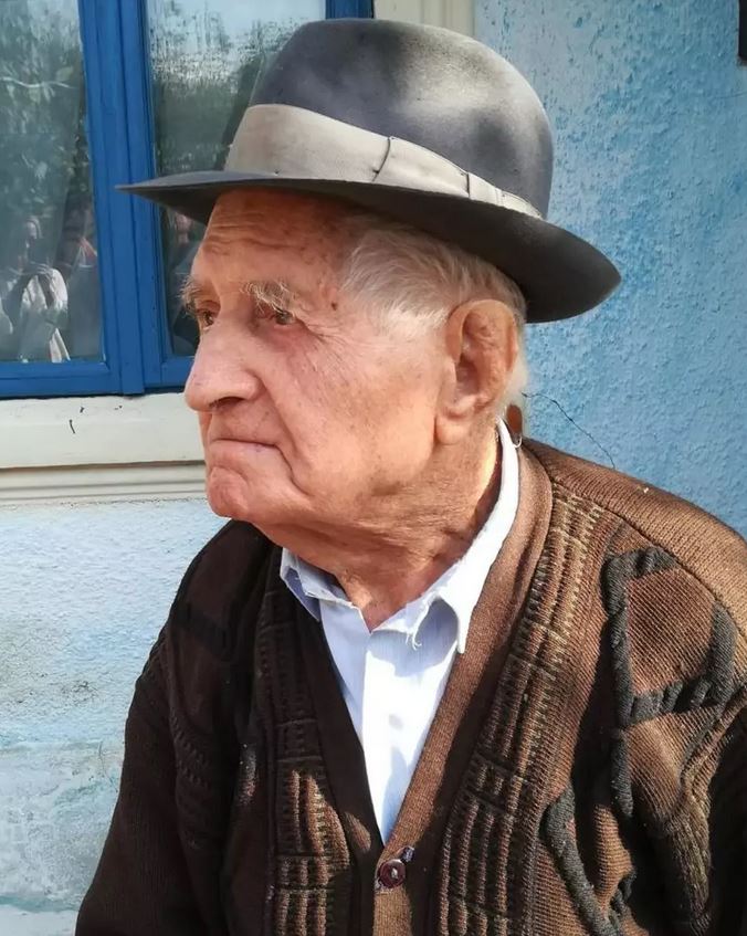  Un erou de război a fost înmormântat fără onoruri militare în aceeași zi cu Ion Iliescu